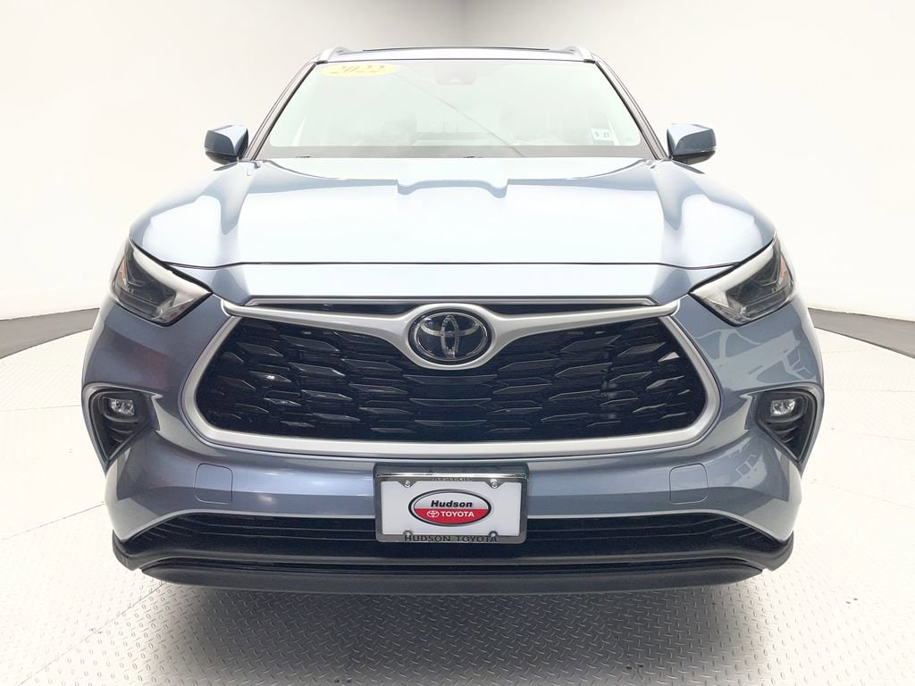 Used 2022 Toyota Highlander XLE SUV