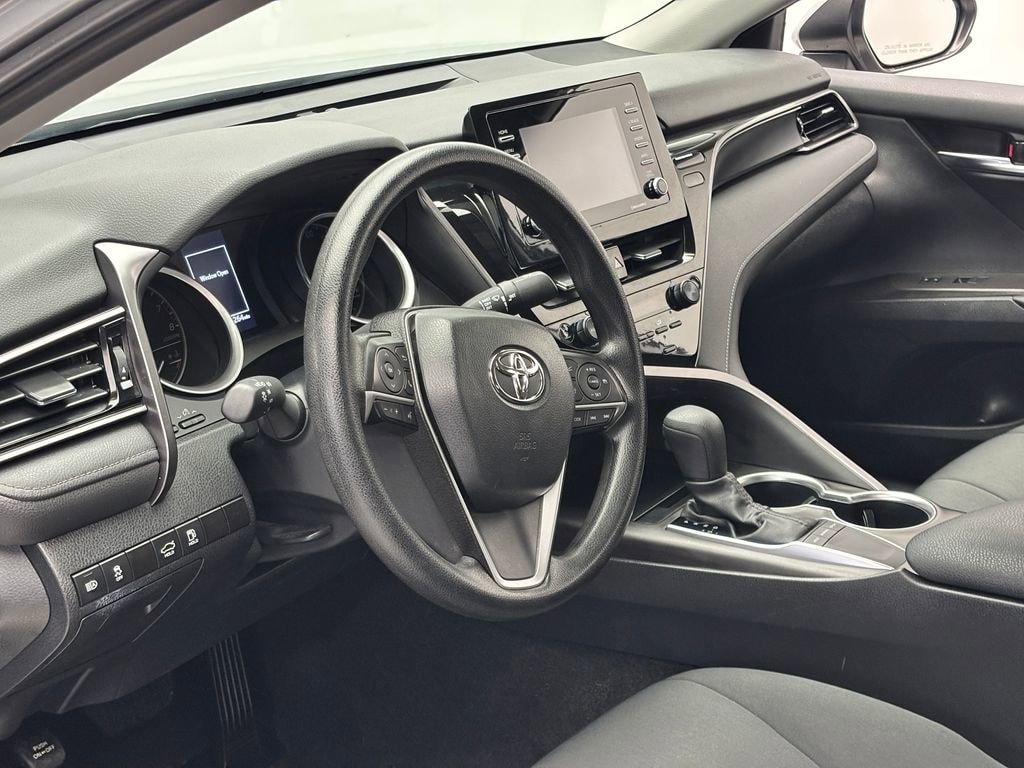 2024 Toyota Camry LE - Photo 6
