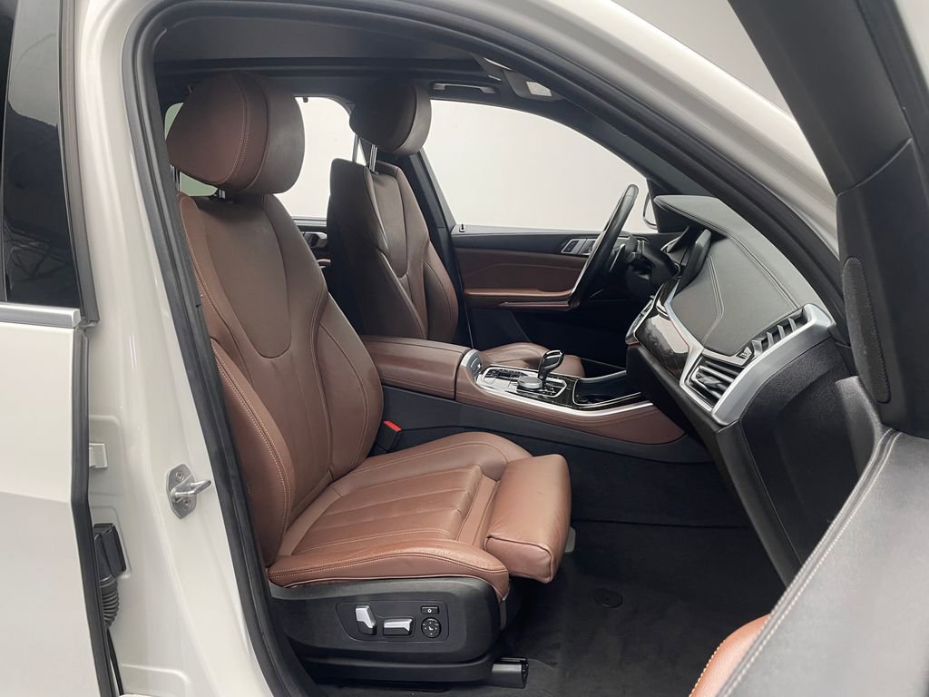 2020 BMW X5 40i - Photo 18