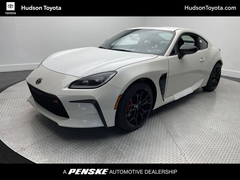 2025 Toyota GR86 Premium's photo