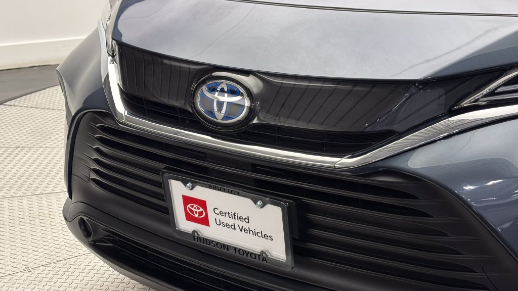 Certified 2023 Toyota Venza LE SUV