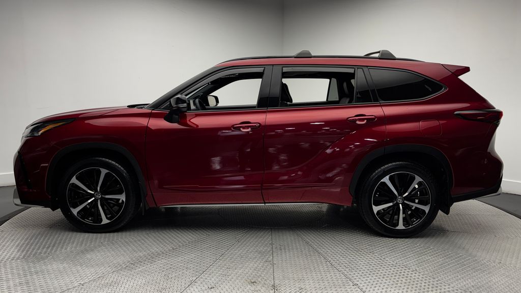 160cmスーツ上下 シャツ付き/ EAST END HIGHLANDERS Used 2023 Toyota Highlander in Jersey City, NJ | Stock#: S512462A