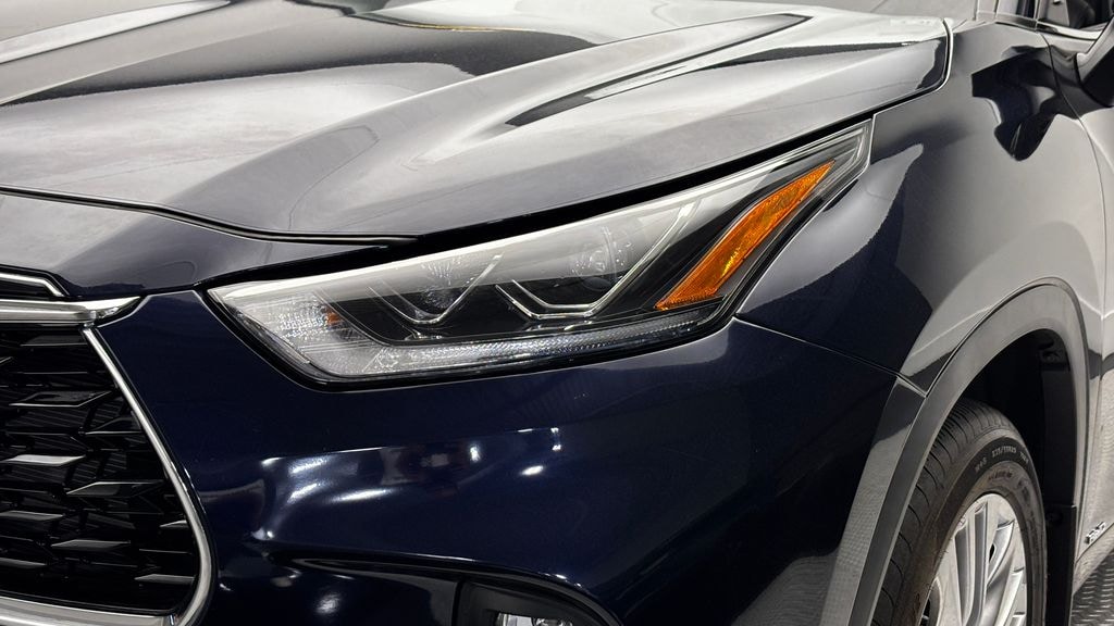 Certified 2026 Toyota Highlander Hybrid Platinum SUV