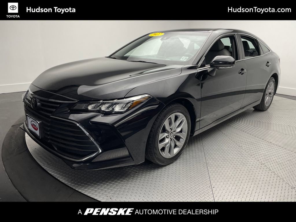 2022 Toyota Avalon Sedan 