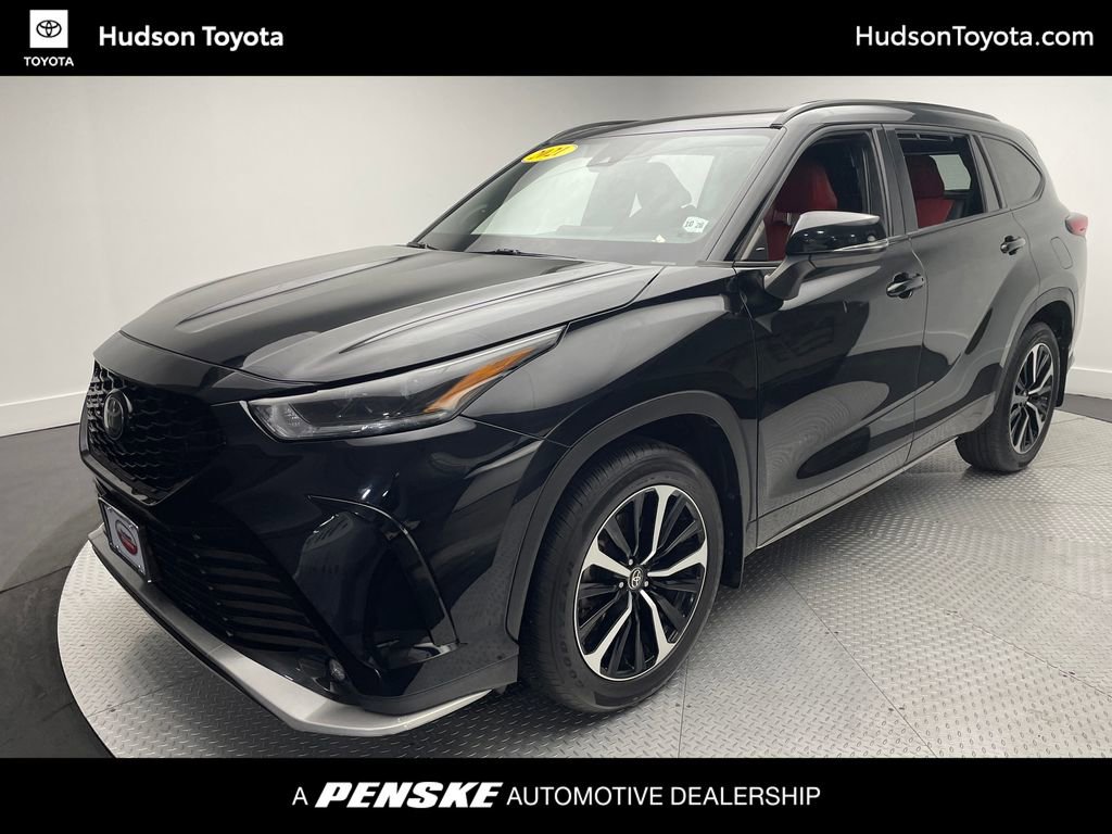 2021 Toyota Highlander XSE's photo