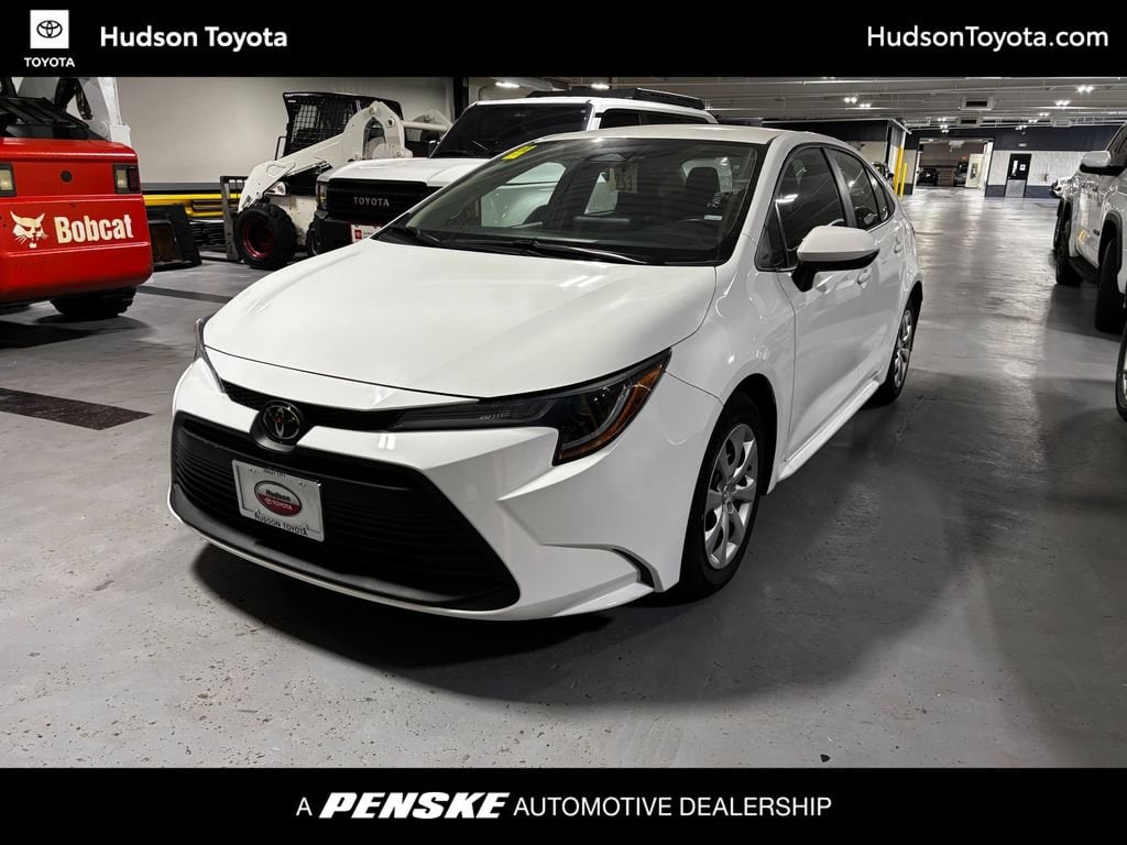 2024 Toyota Corolla LE CVT's photo
