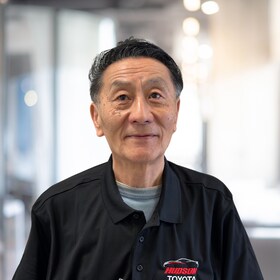 Staff member John Kim from ID_40ba6ca14b93