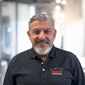 Staff member Jack Hakim from ID_54f399