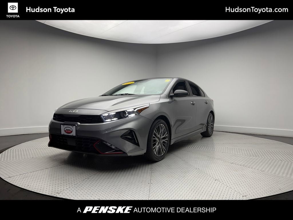 2023 Kia Forte GT-Line AT's photo