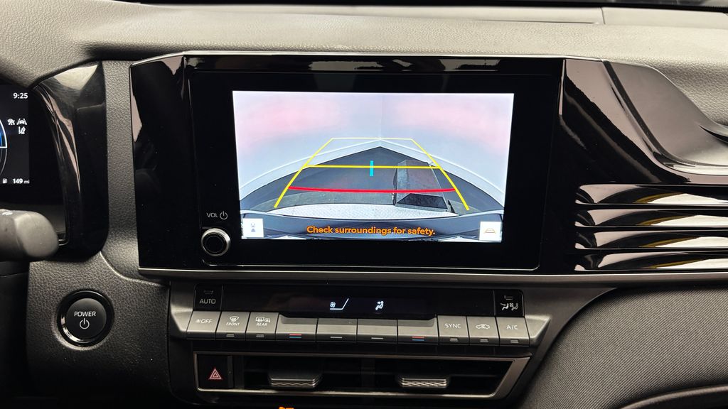 2025 Toyota Camry LE - Photo 46