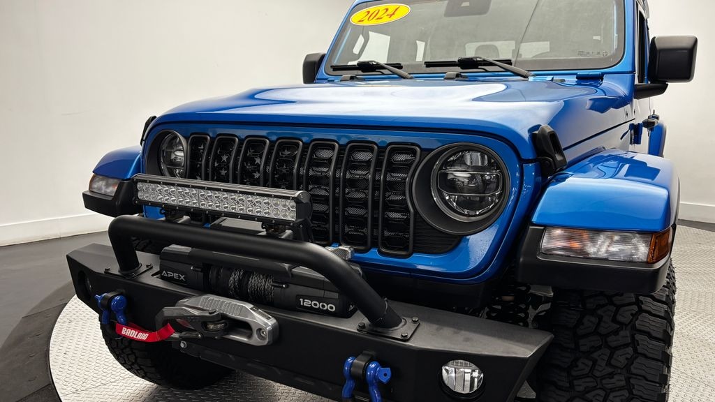 Used 2024 Jeep Gladiator Sport Truck Crew Cab