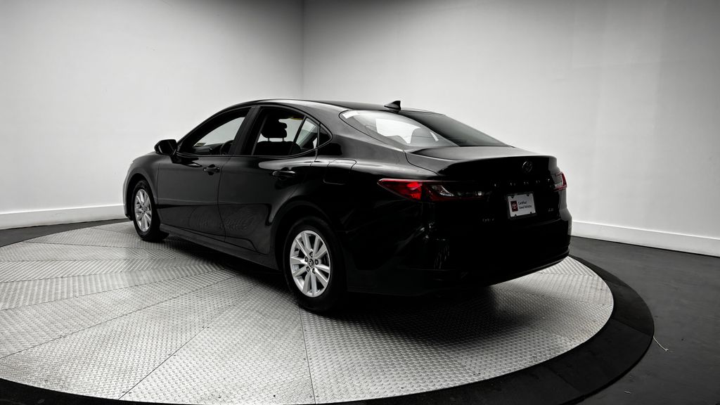 2025 Toyota Camry LE - Photo 36