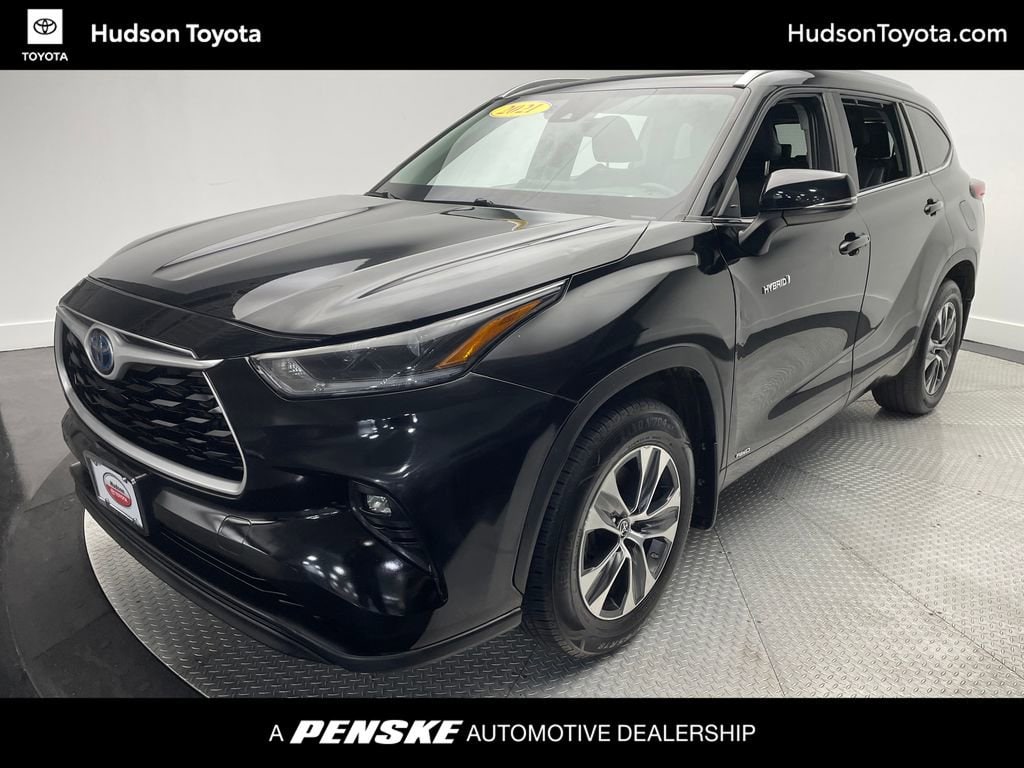 2021 Toyota Highlander XLE's photo