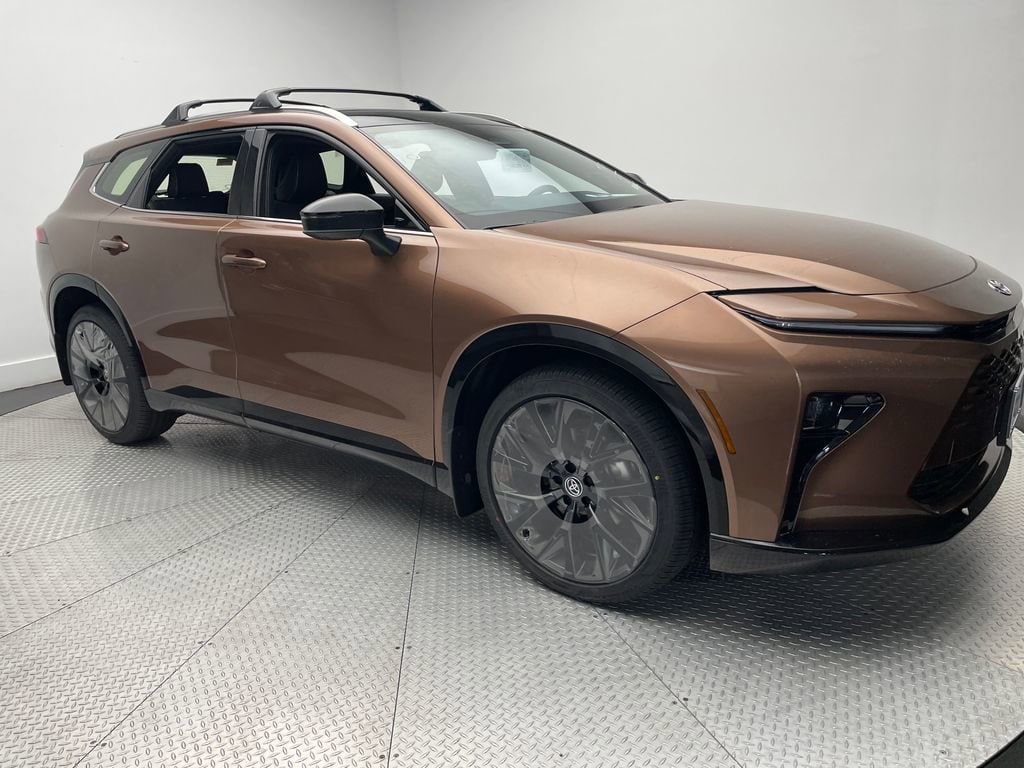 2025 Toyota Crown Signia for Sale in Jersey City, NJ | Hudson Toyota