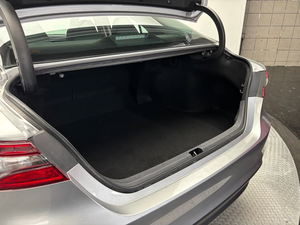 2024 Toyota Camry LE - Photo 30