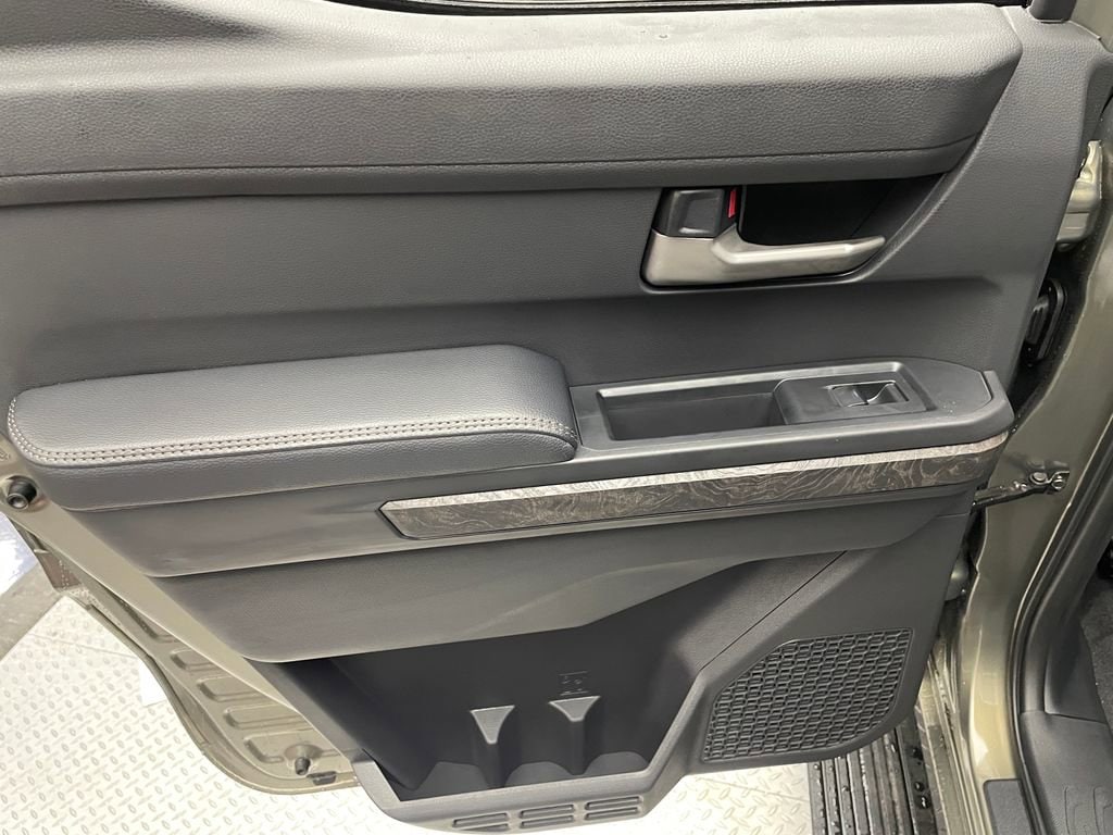 2026 Toyota Tacoma Limited - Photo 34