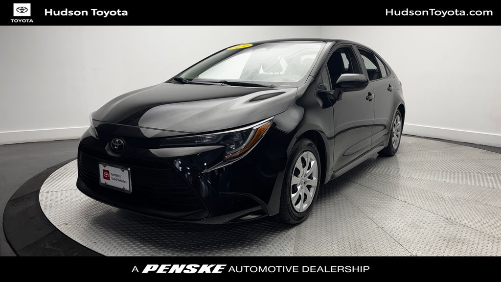 2024 Toyota Corolla LE CVT's photo