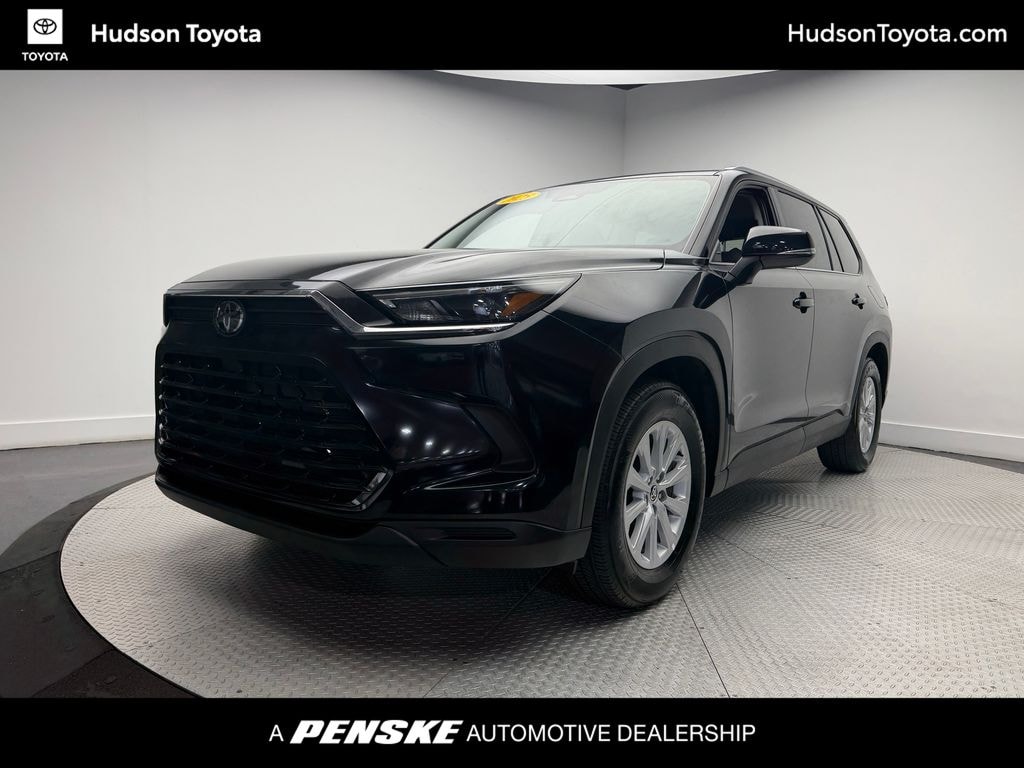 Certified 2025 Toyota Grand Highlander LE SUV