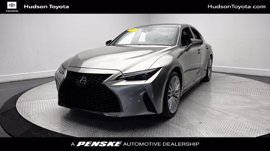 2023 Lexus IS 300