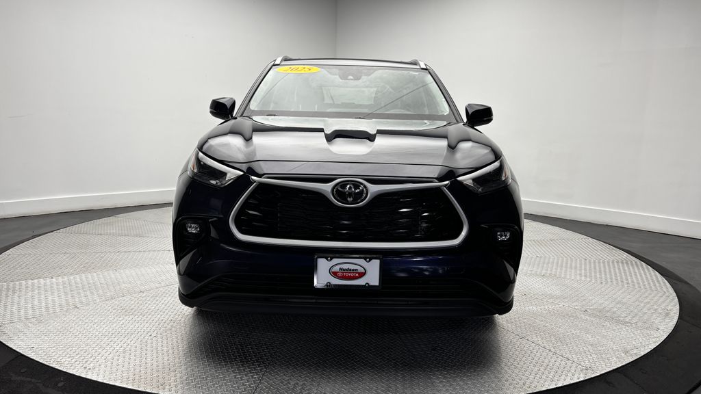 2025 Toyota Highlander XLE - Photo 46