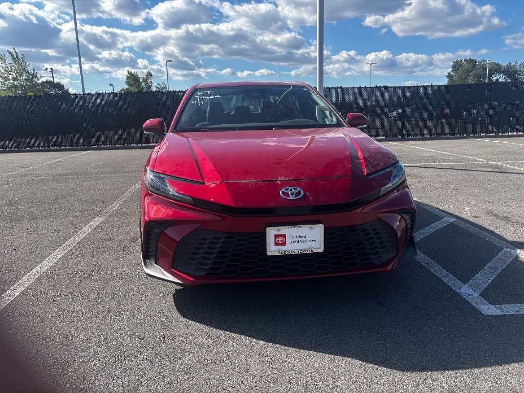Used 2025 Toyota Camry SE Sedan