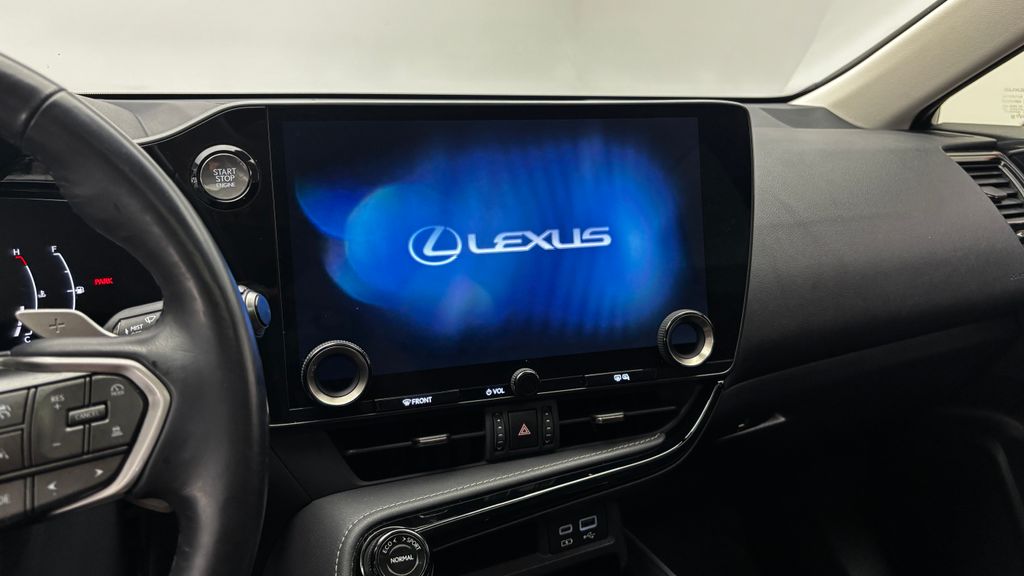 2022 Lexus NX 350 - Photo 21