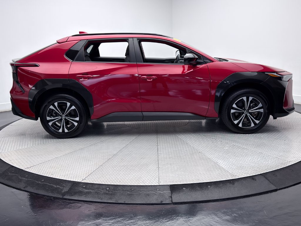 Used 2025 Toyota bZ4X XLE SUV
