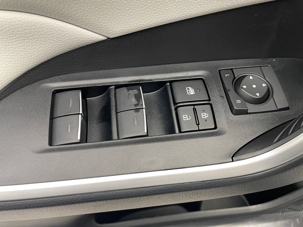 New 2025 Toyota RAV4 XLE XLE AWD SUV