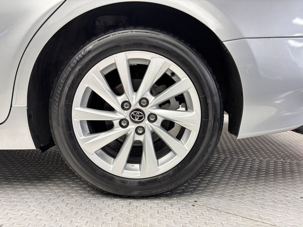 2024 Toyota Camry LE - Photo 19