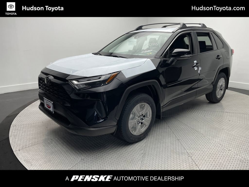 New 2025 Toyota RAV4 Hybrid LE LE AWD SUV