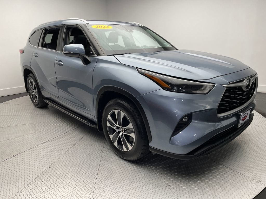 Used 2022 Toyota Highlander XLE SUV