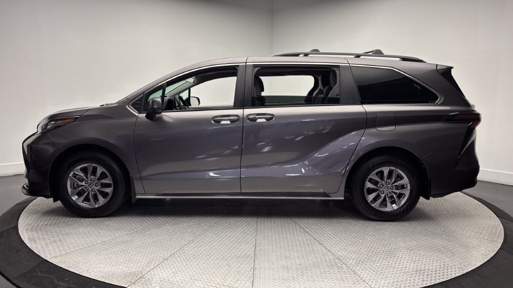 Certified 2024 Toyota Sienna LE 8 Passenger Van Passenger Van