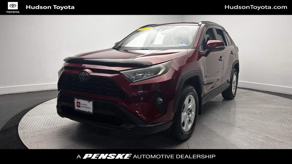 2020 Toyota RAV4 XLE FWD's photo