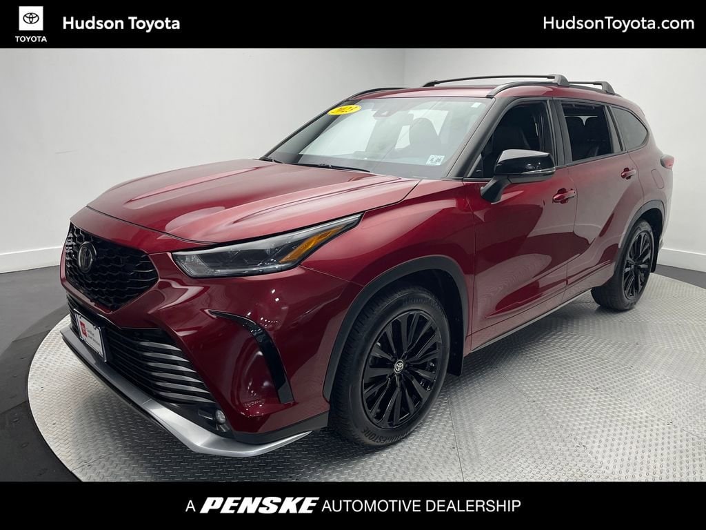 2023 Toyota Highlander XSE's photo