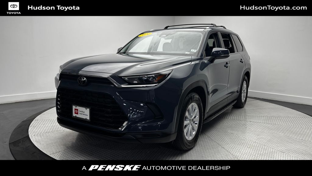 2024 Toyota Grand Highlander XLE AWD's photo