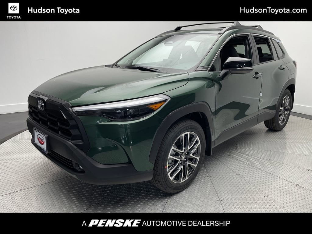 2026 Toyota Corolla Cross XLE's photo