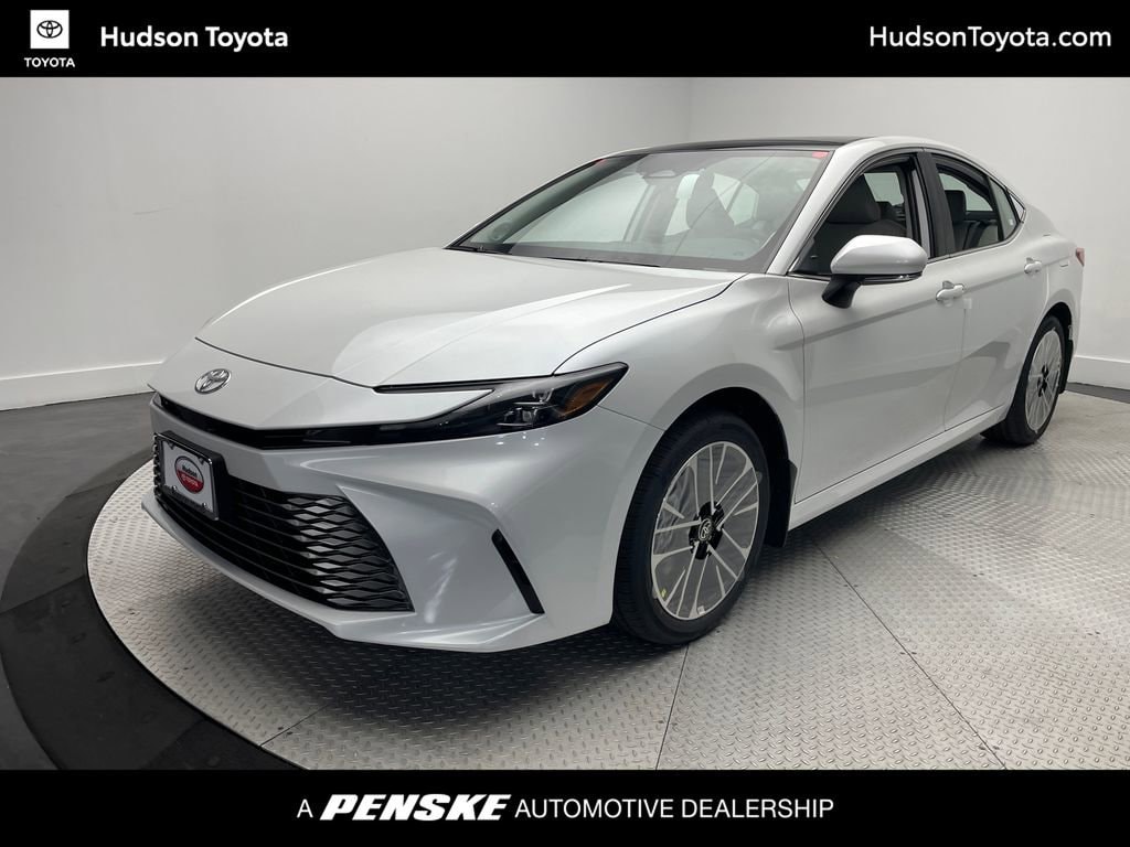 2026 Toyota Camry XLE's photo