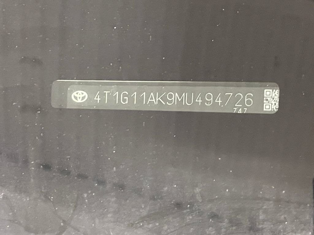 Used 2021 Toyota Camry SE Sedan