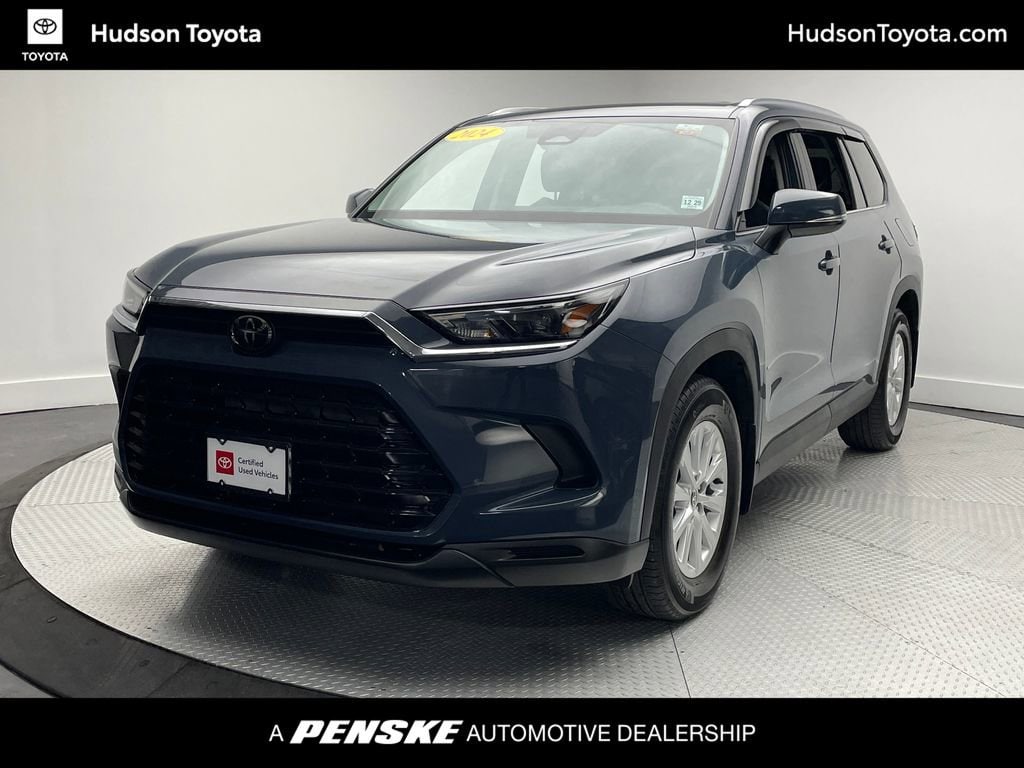 2024 Toyota Grand Highlander XLE's photo