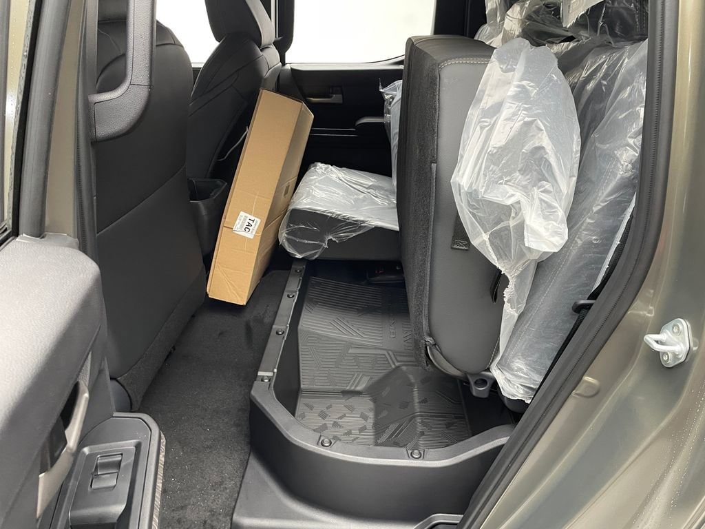 2026 Toyota Tacoma Limited - Photo 38
