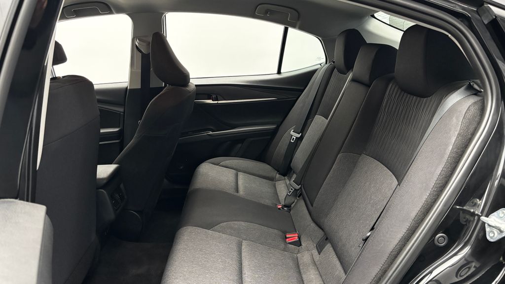 2025 Toyota Camry LE - Photo 34