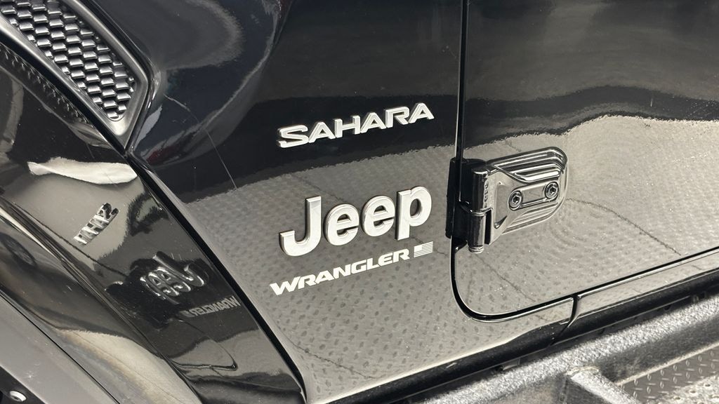 Used 2023 Jeep Wrangler 4-DOOR SAHARA 4X4 SUV