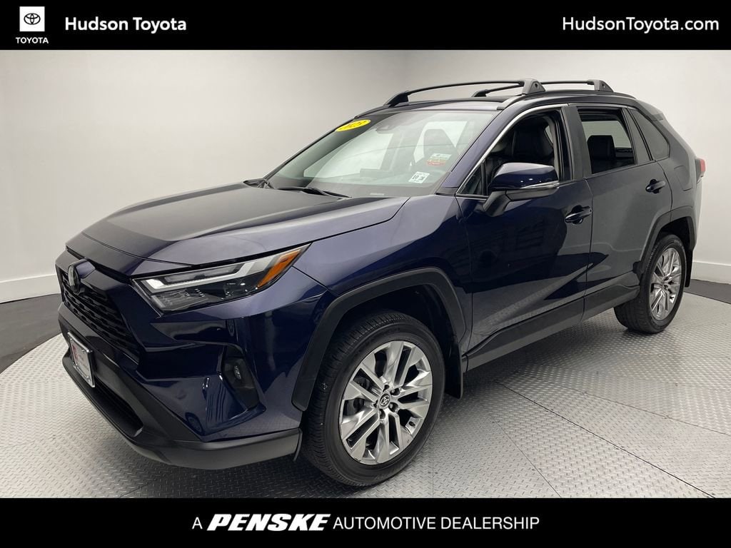 2023 Toyota RAV4 XLE Premium's photo