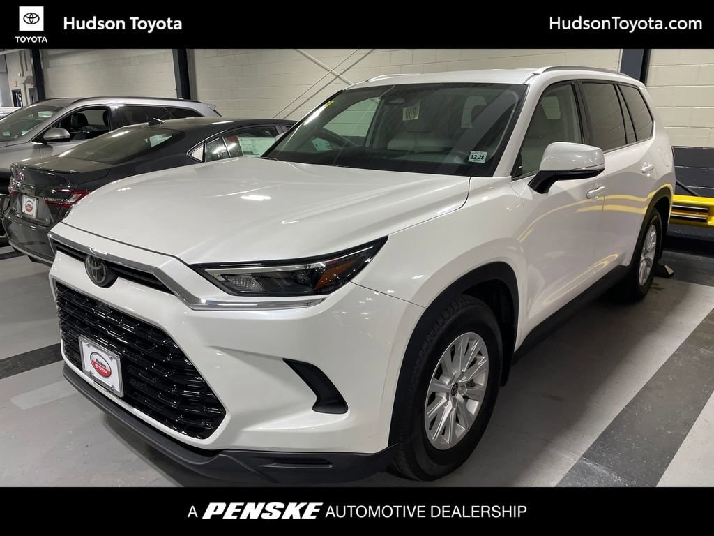 Used 2024 Toyota Grand Highlander XLE SUV