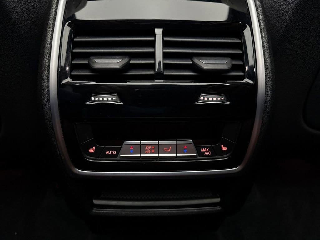 2020 BMW X5 40i - Photo 74