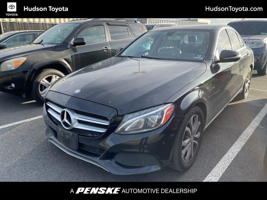 2015 Mercedes-Benz C-Class C300's photo