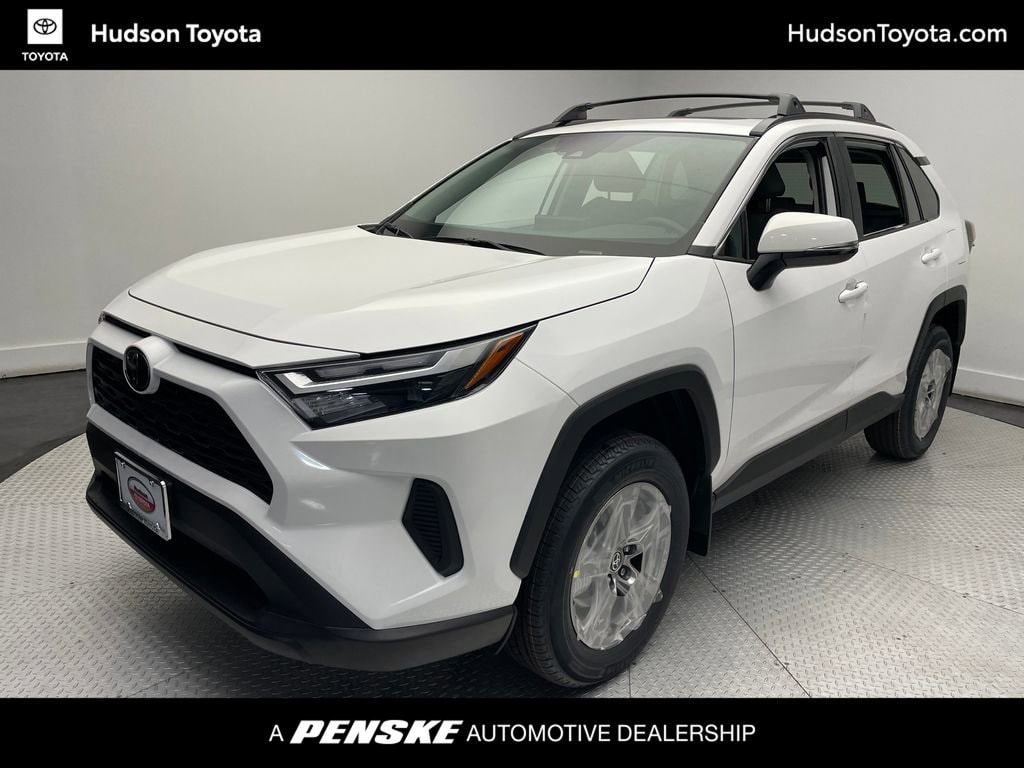 New 2025 Toyota RAV4 XLE XLE AWD SUV