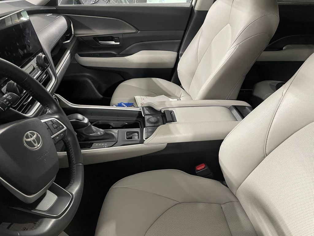 Used 2024 Toyota Grand Highlander XLE SUV