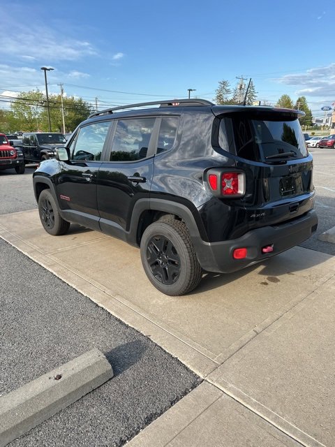 2018 Jeep Renegade Trailhawk photo 3