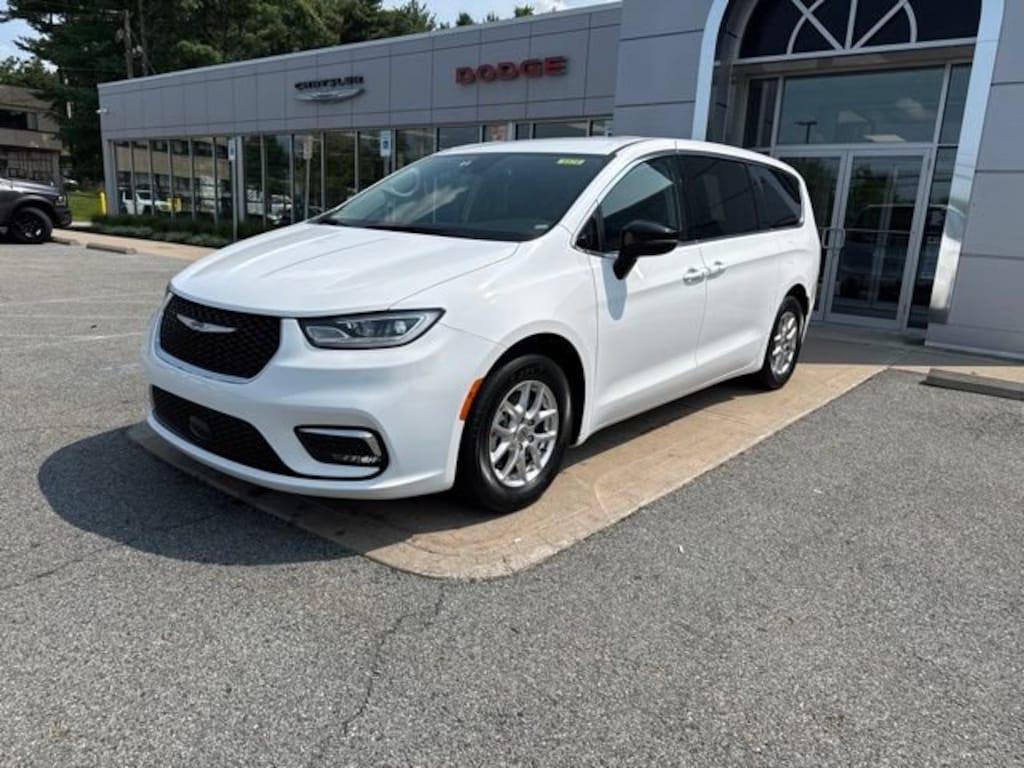Certified 2024 Chrysler Pacifica Touring L Van Passenger Van